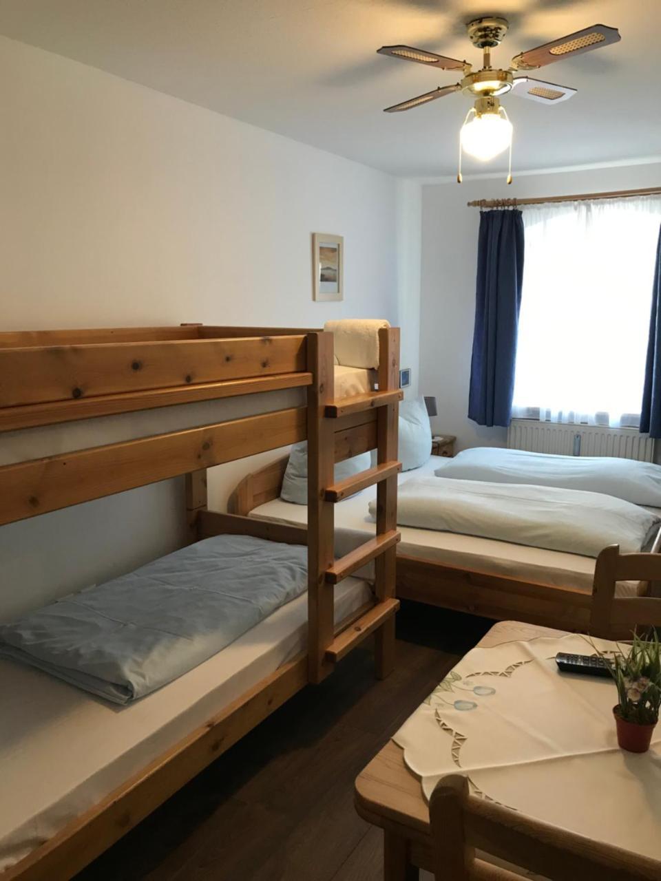Hotel Guntia Boardinghouse Гюнцбург Экстерьер фото