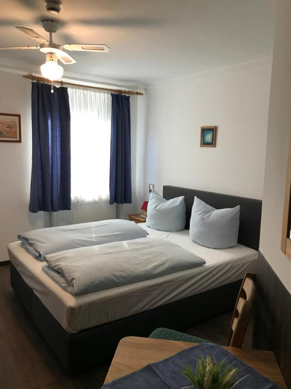 Hotel Guntia Boardinghouse Гюнцбург Экстерьер фото