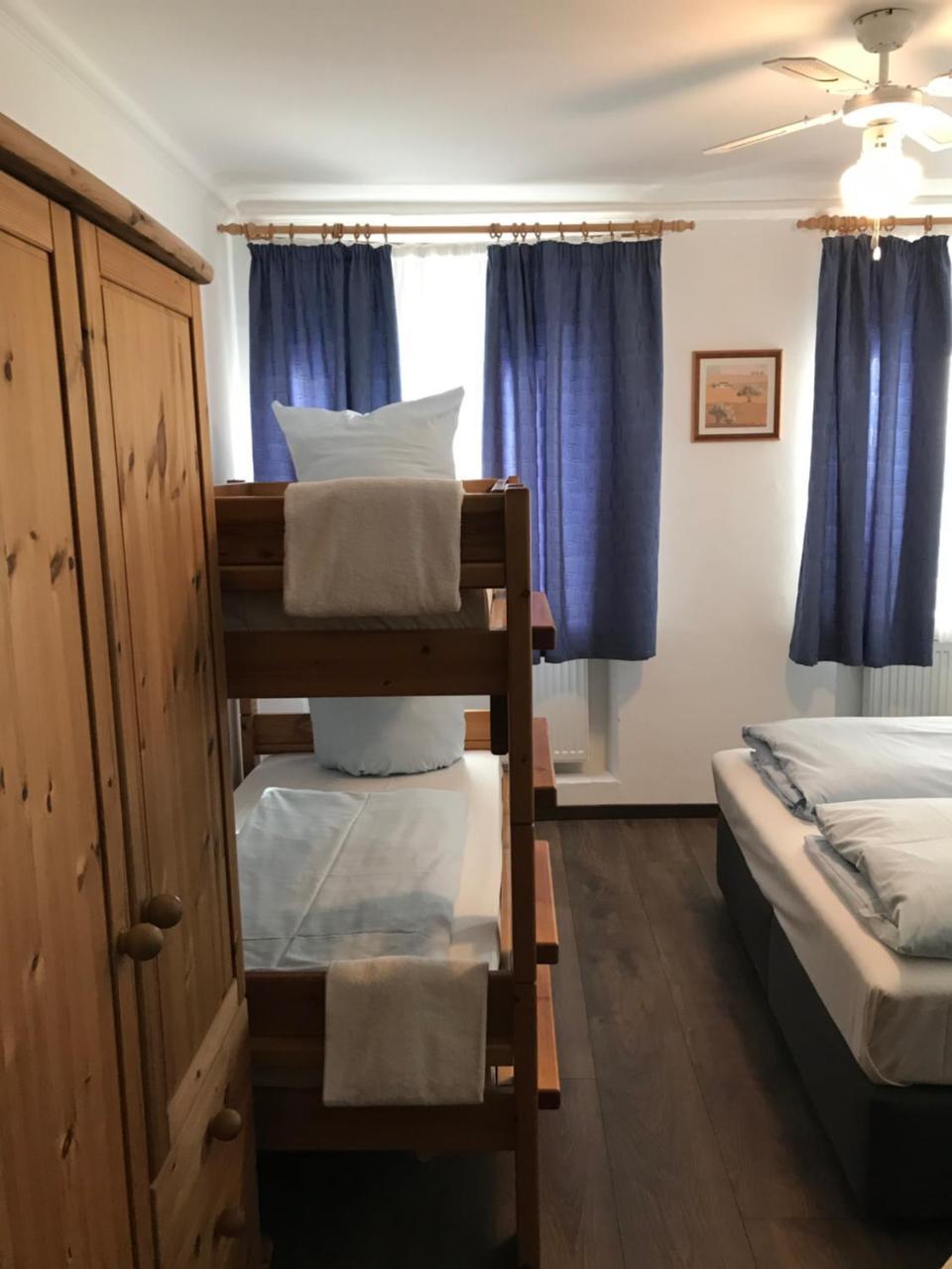 Hotel Guntia Boardinghouse Гюнцбург Экстерьер фото