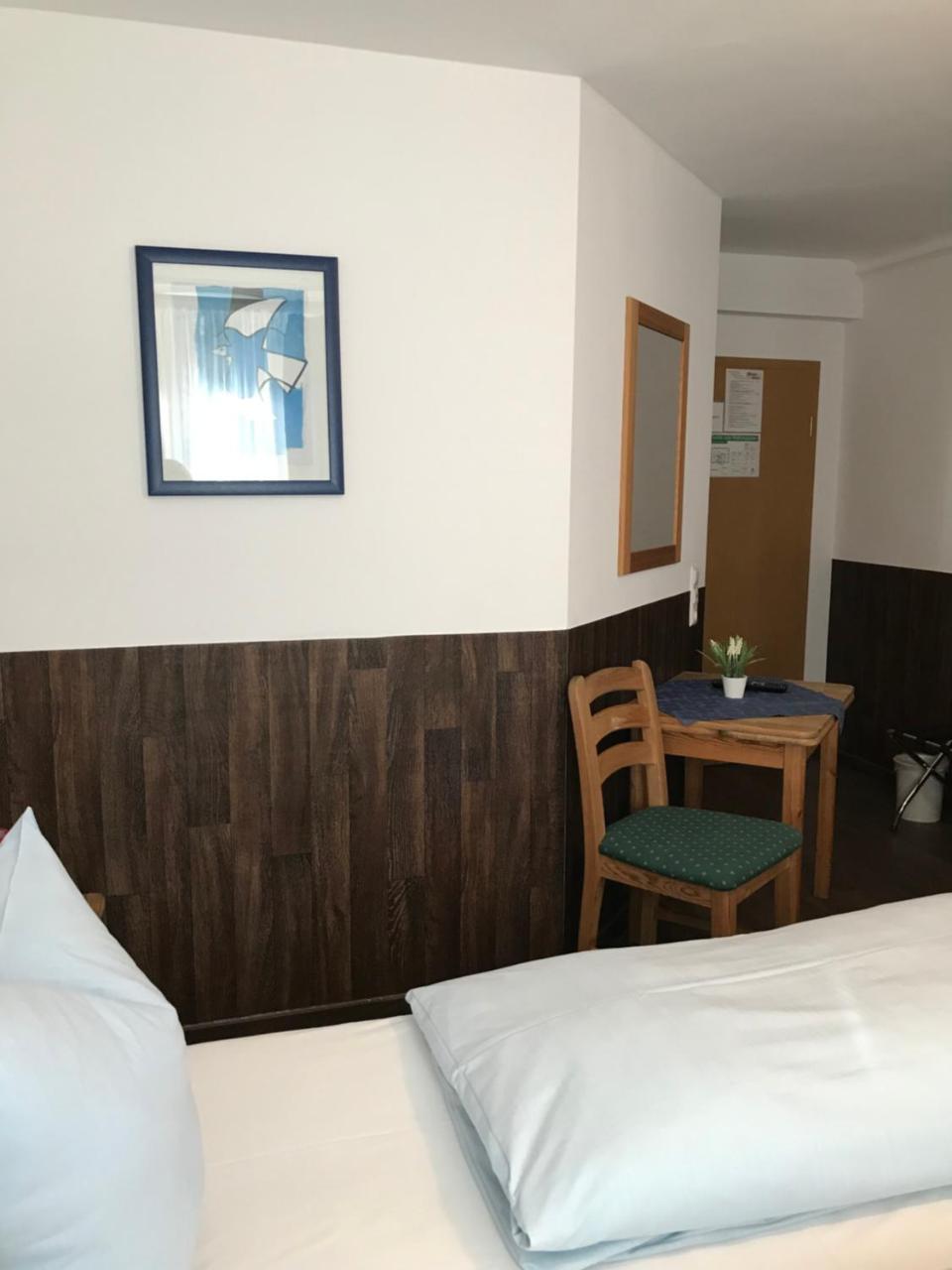 Hotel Guntia Boardinghouse Гюнцбург Экстерьер фото