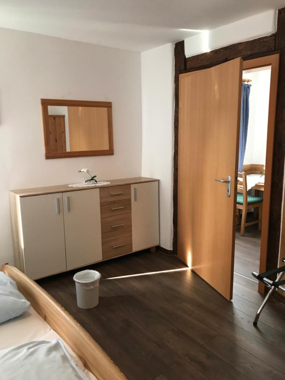 Hotel Guntia Boardinghouse Гюнцбург Экстерьер фото